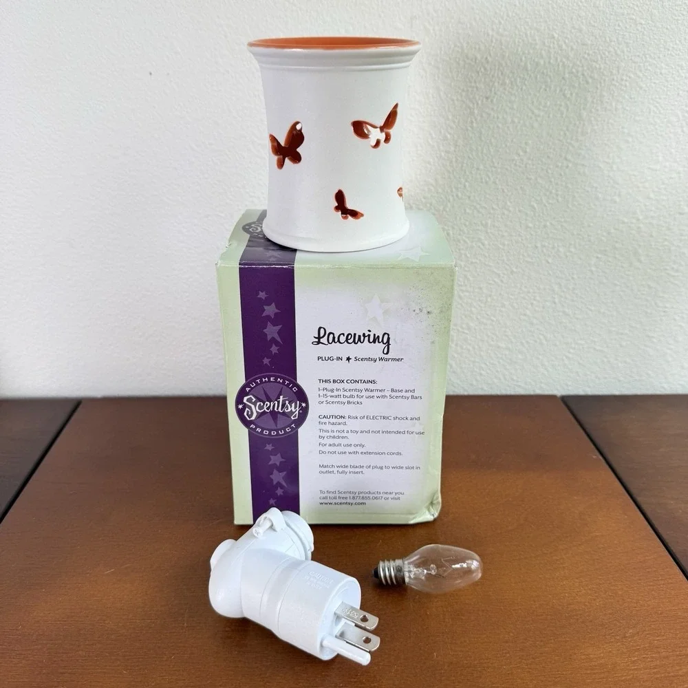 Scentsy Lacewig Plug-In Wax Warmer Butterfly‎ Cutouts Orange Nightlight New Open